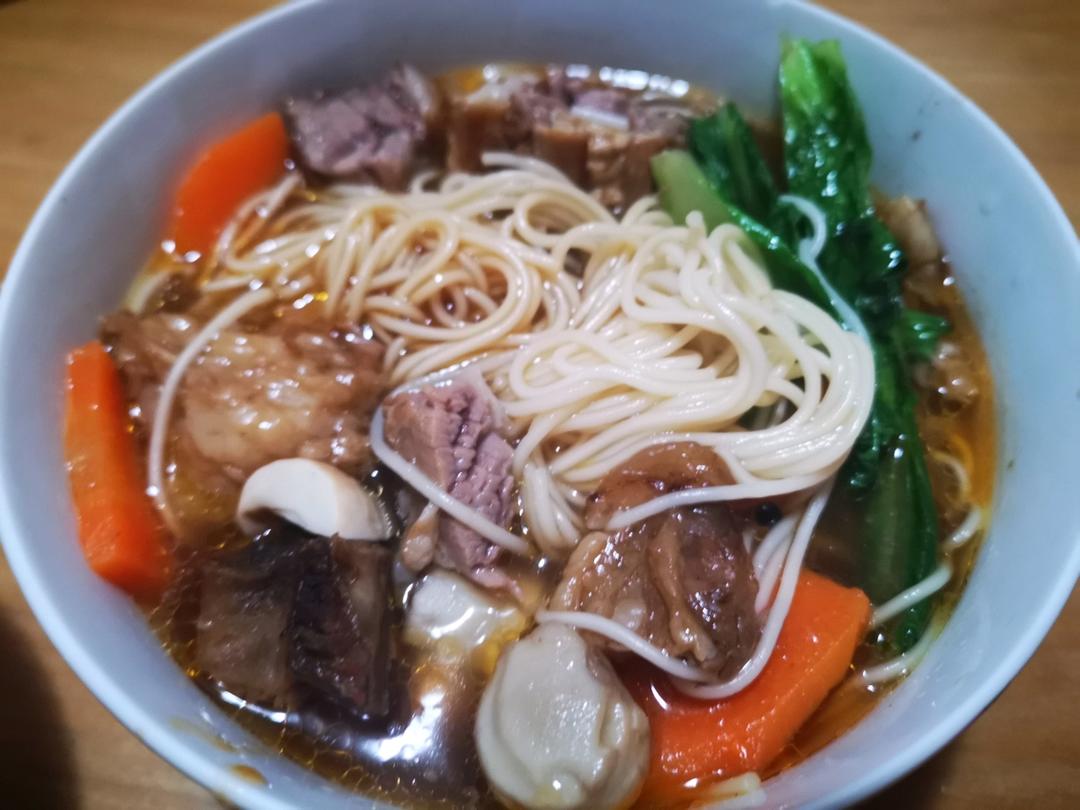 红烧牛肉面