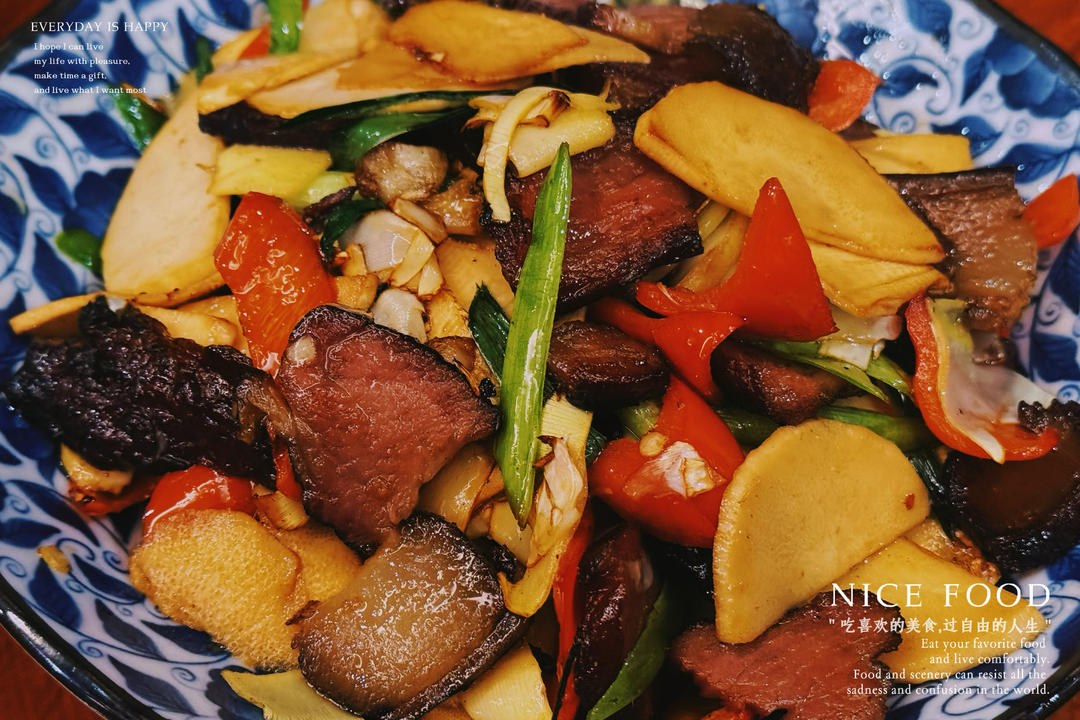 莴笋片炒腊肉