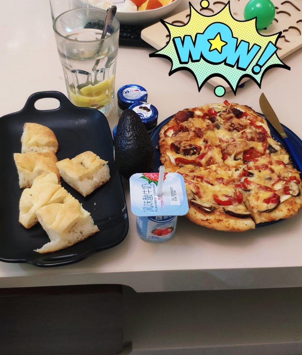 教你做意大利披萨的家庭做法，比意式古法窑烤披萨还好吃！一学就会！