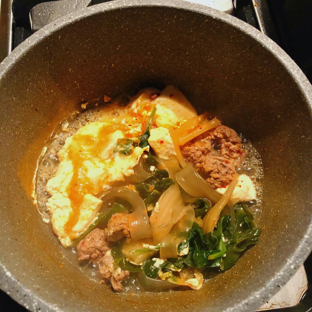 韩国泡菜豆腐锅