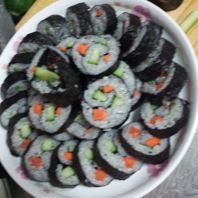 紫菜卷寿司