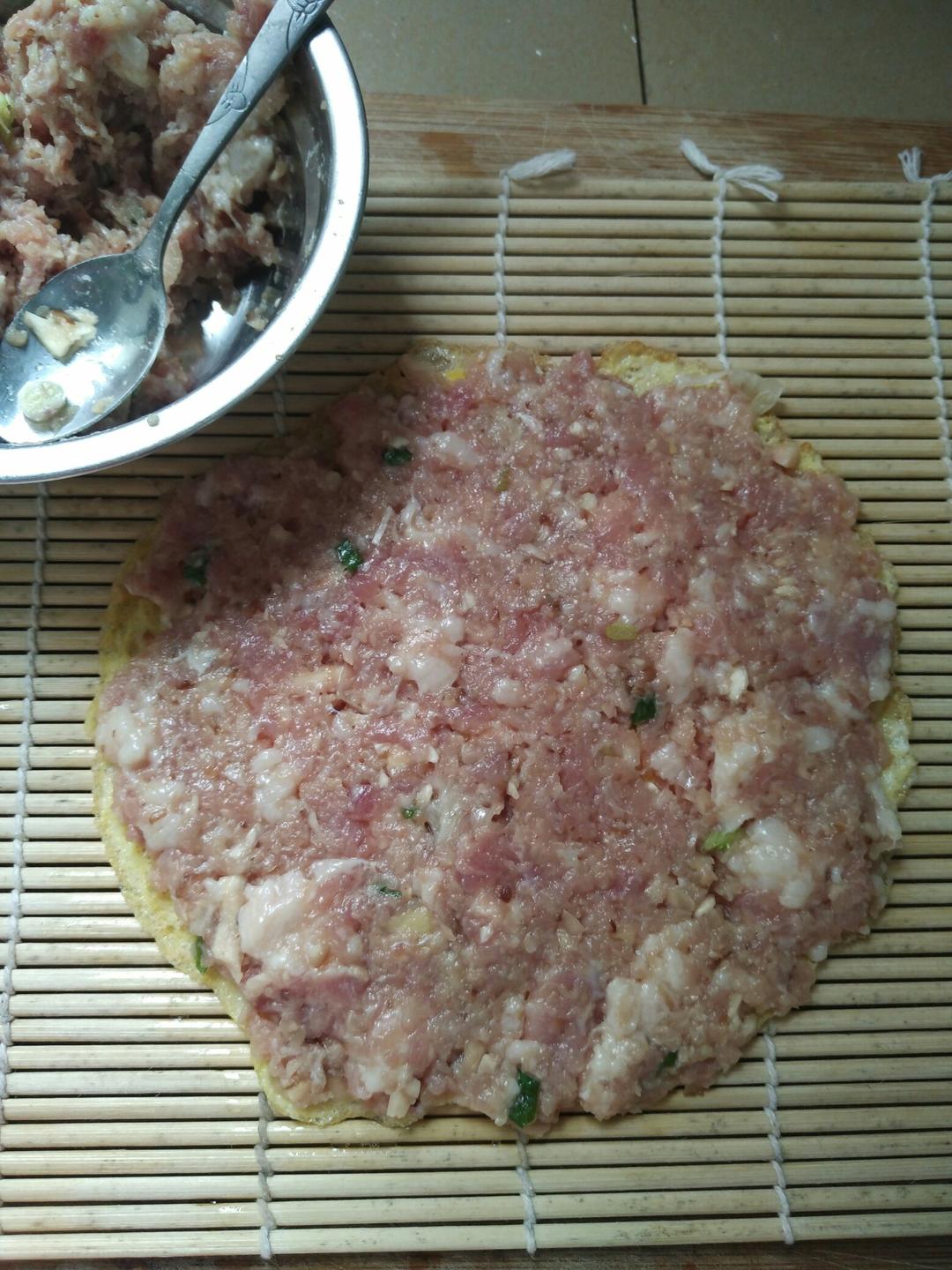 老爸的手艺---蒸肉蛋卷