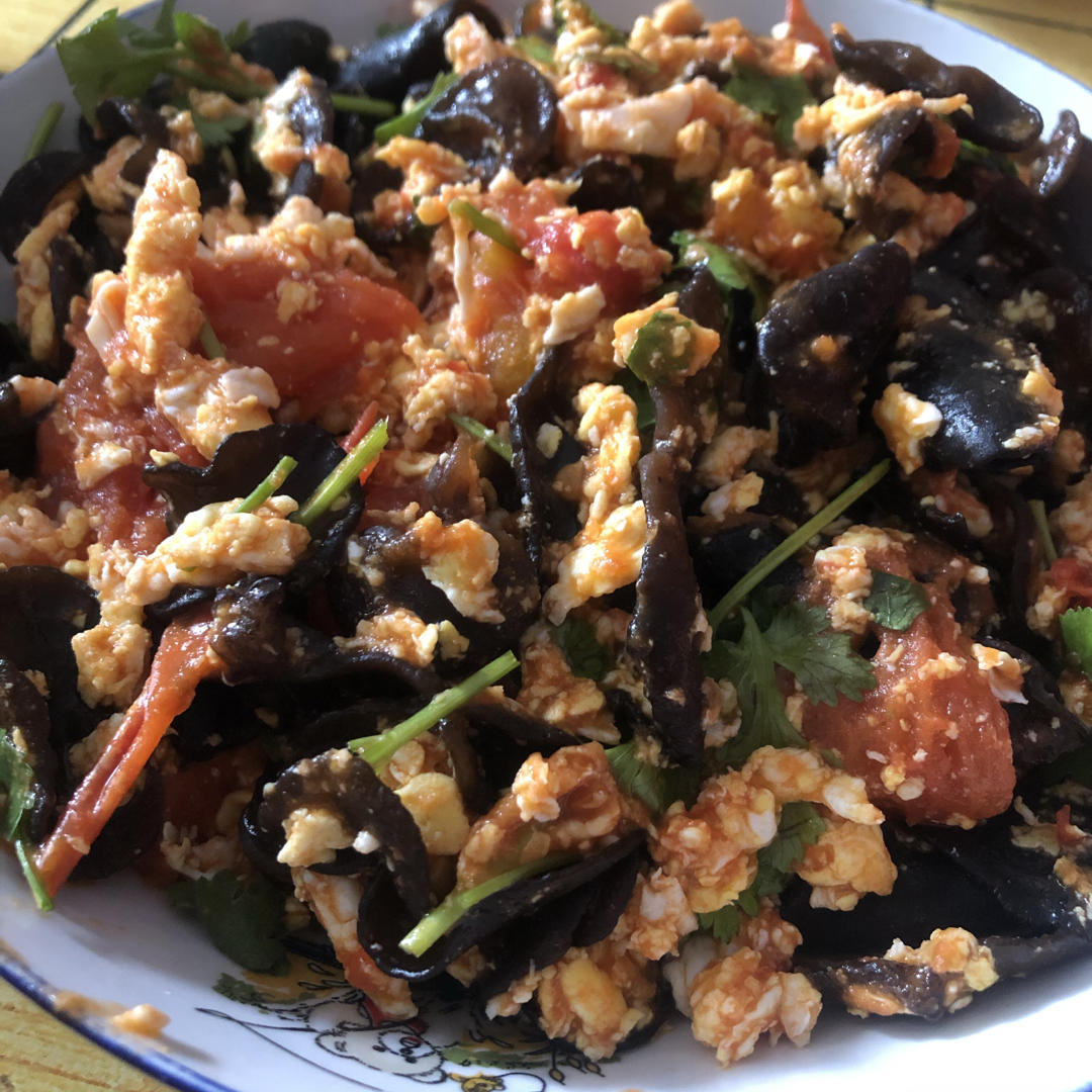 西红柿炒鸡蛋时，多加这一步，鸡蛋香嫩又入味
