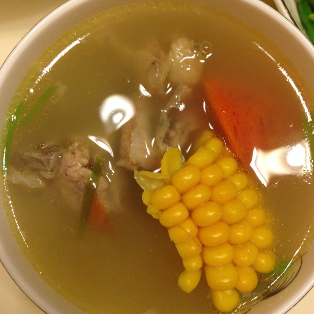 排骨玉米汤