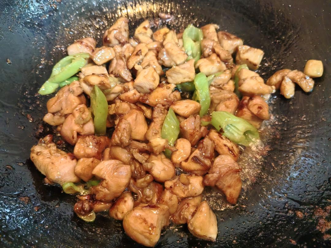 10分钟快手菜农家小炒鸡