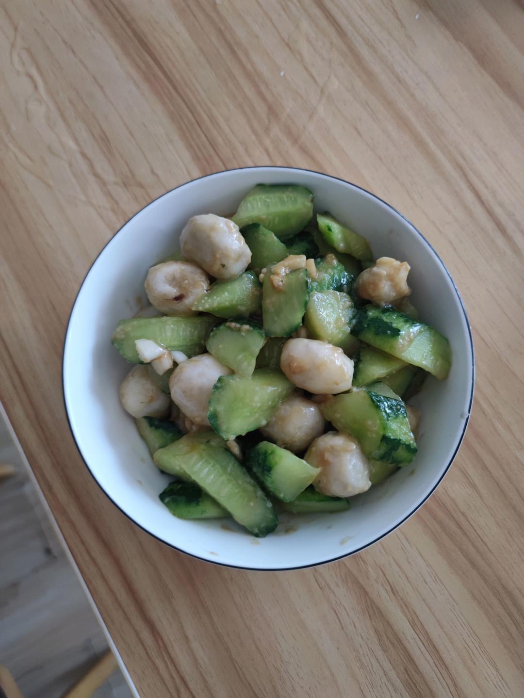 厨师长教你：“清炒青瓜”的蒜香家常做法，年菜餐桌解腻必备