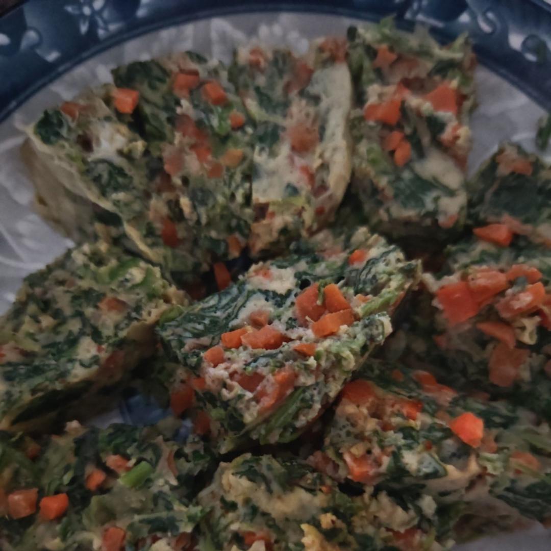 减肥营养两不误：菠菜胡萝卜蒸鸡蛋——中式一日三餐（七十四）