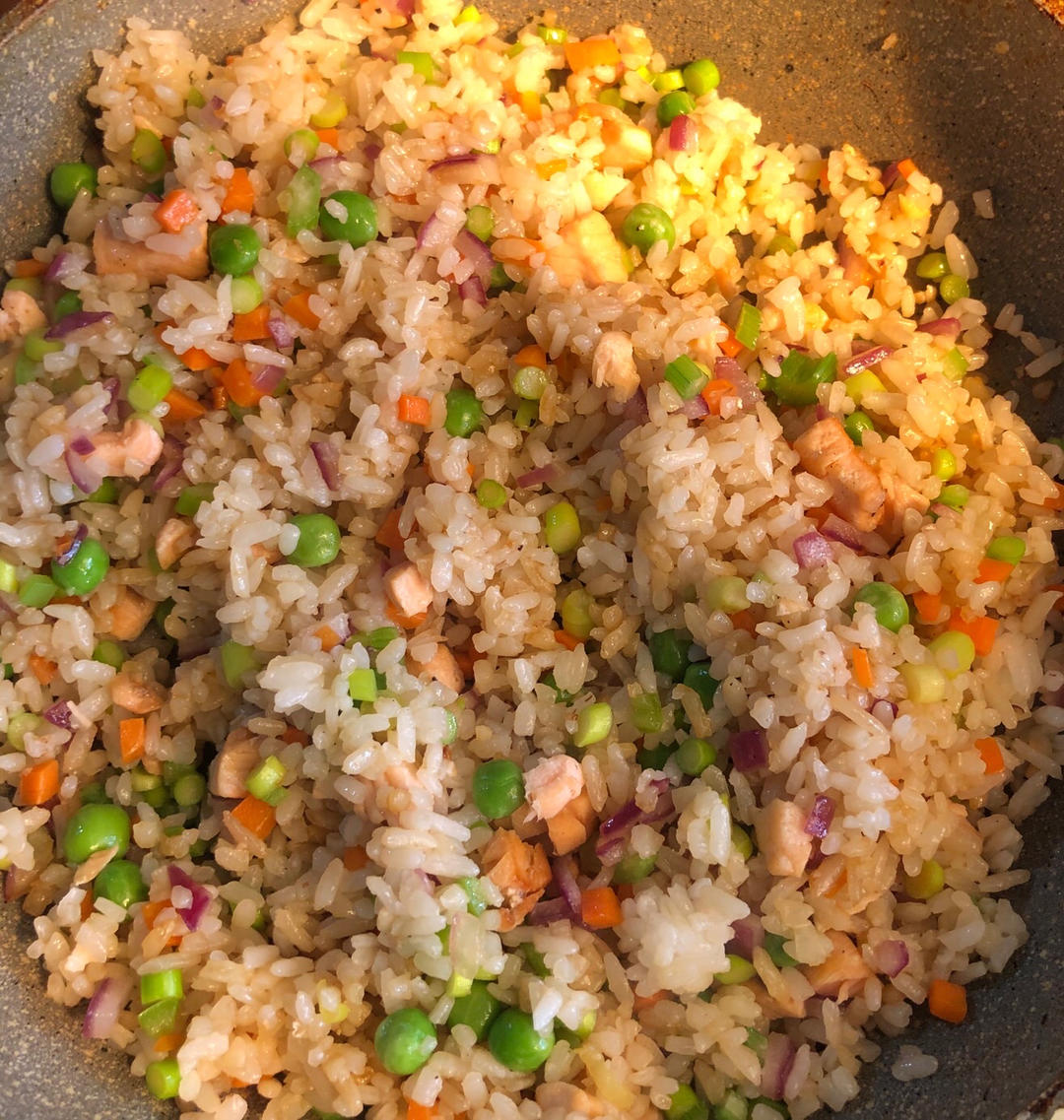 三文鱼炒饭