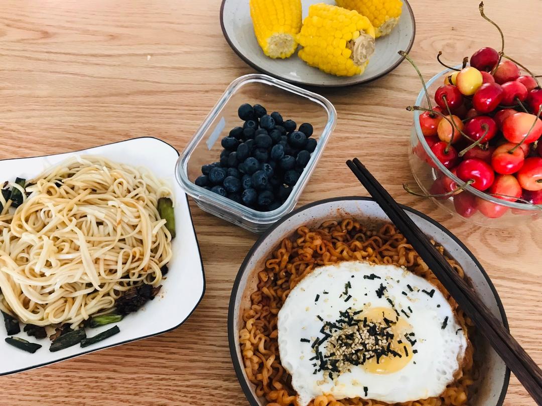 10分钟搞定的一碗葱油拌面