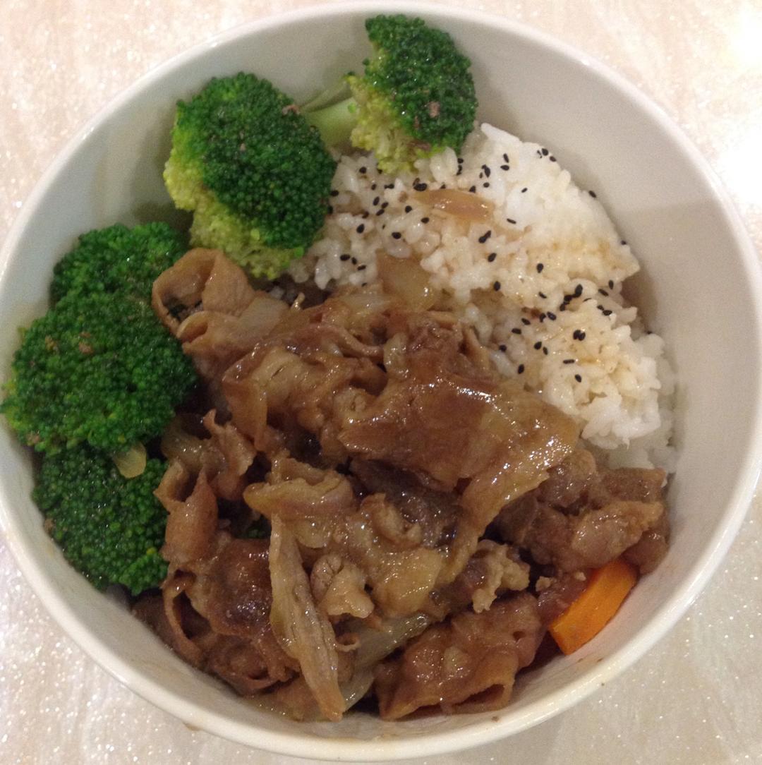 tuotuo1988做的肥牛饭