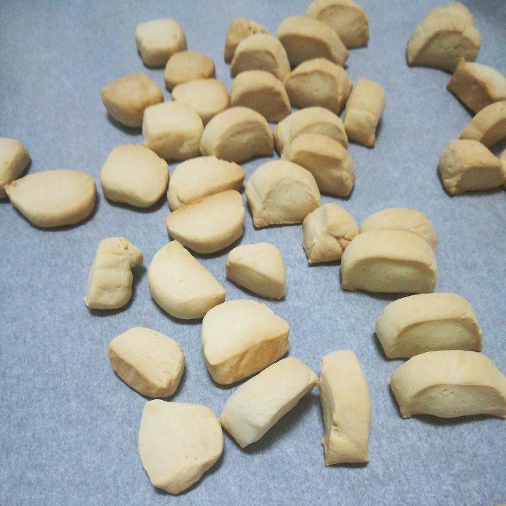 小石头饼干。