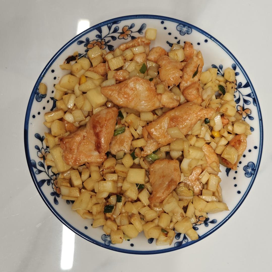 炒奥尔良鸡丁(好看又营养)