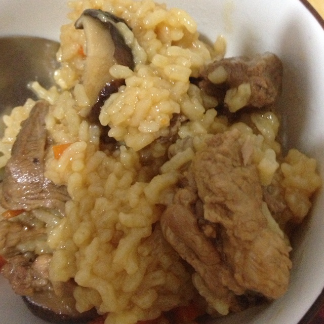 喷香排骨焖饭（爆好吃）
