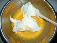 橙汁蛋糕卷的做法 步骤5