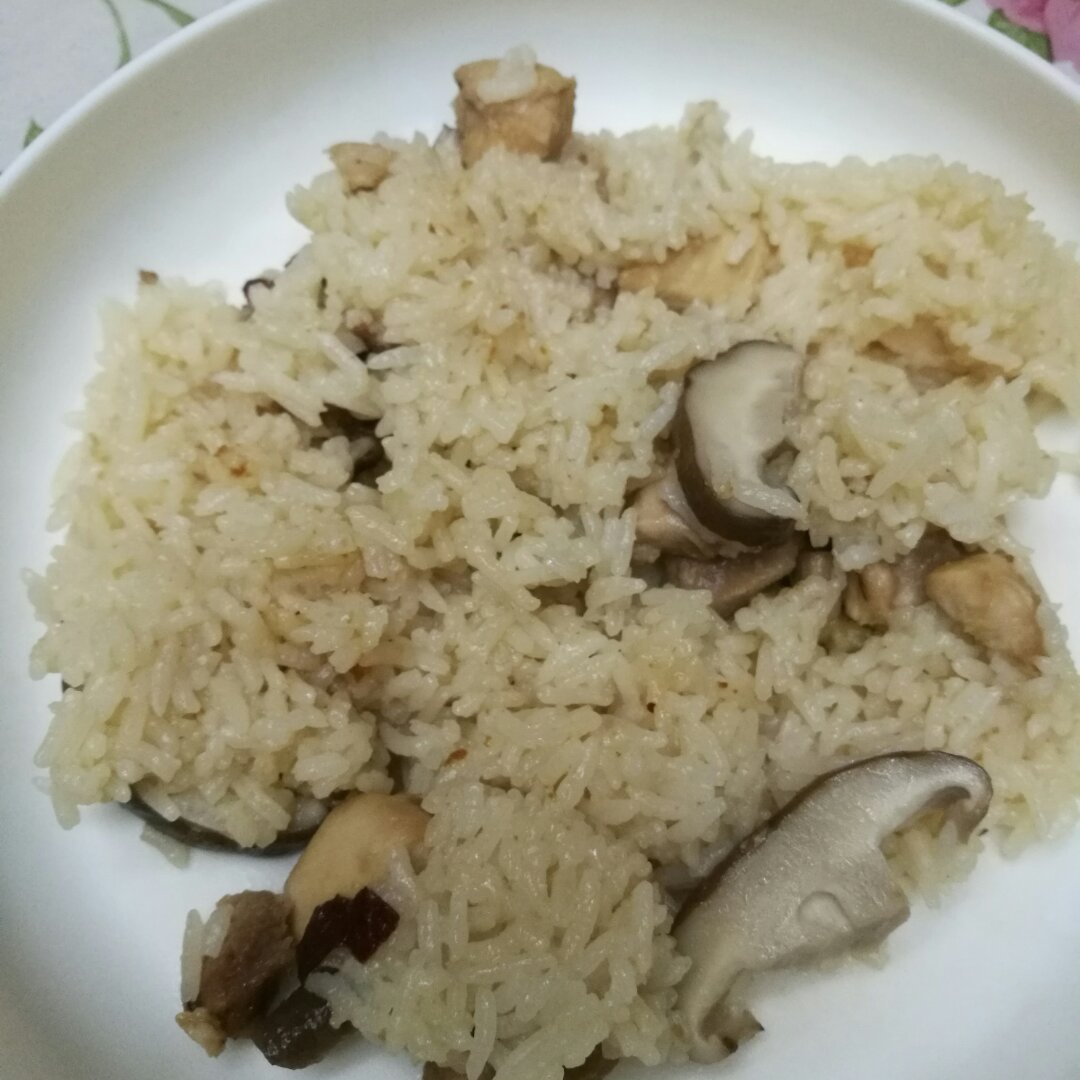 鲜菇鸡腿焗饭