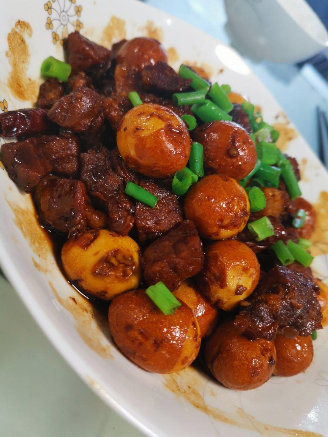 鹌鹑蛋红烧牛肉