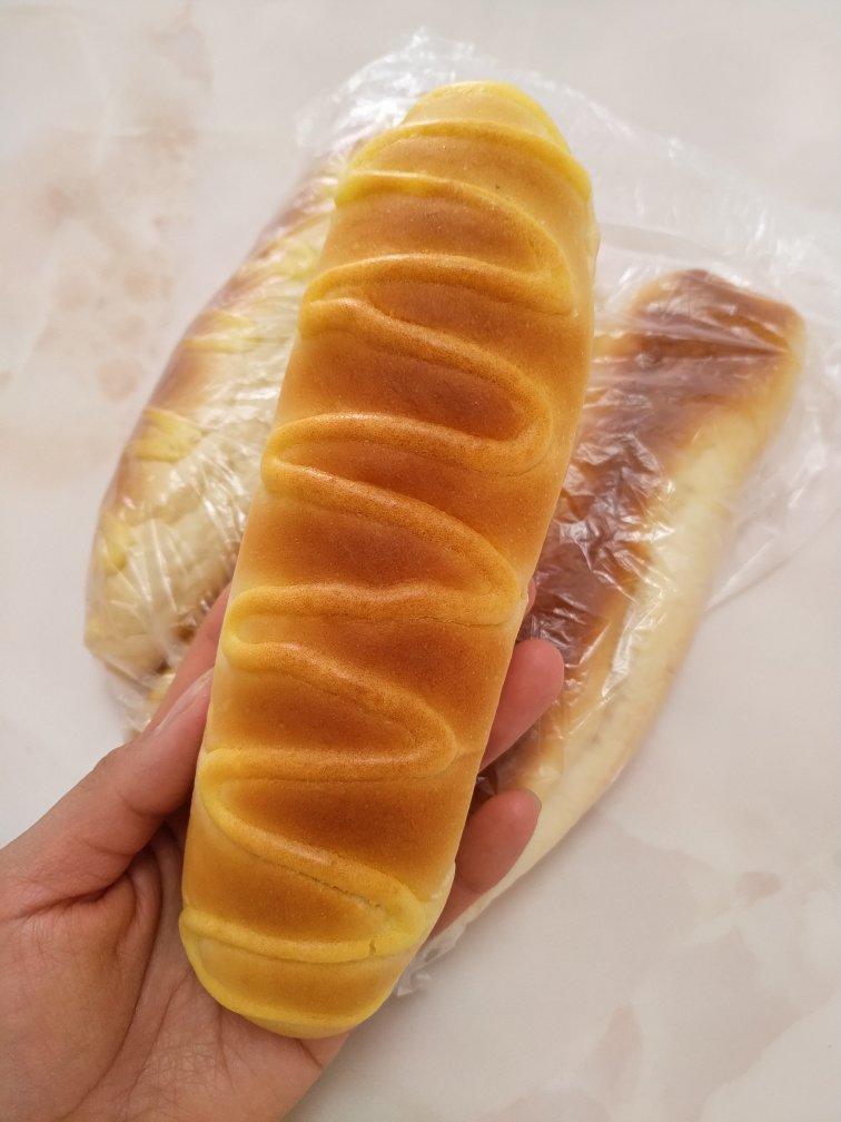 70%中种法鲜奶雪露面包~