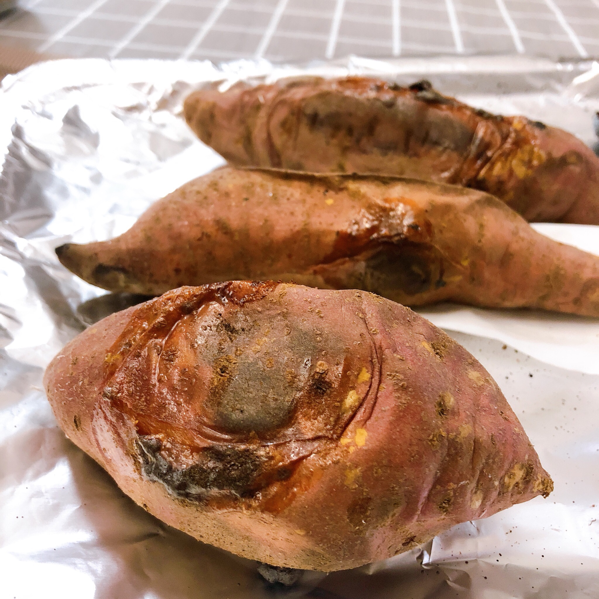 家庭烤红薯🍠（烤箱）的做法 步骤1