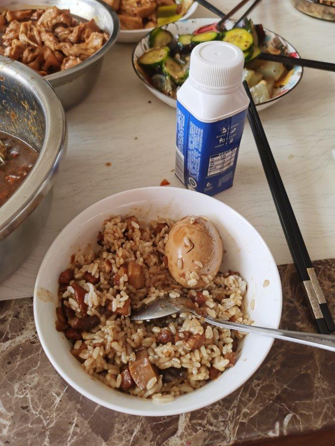 好吃到停不下来的卤肉饭
