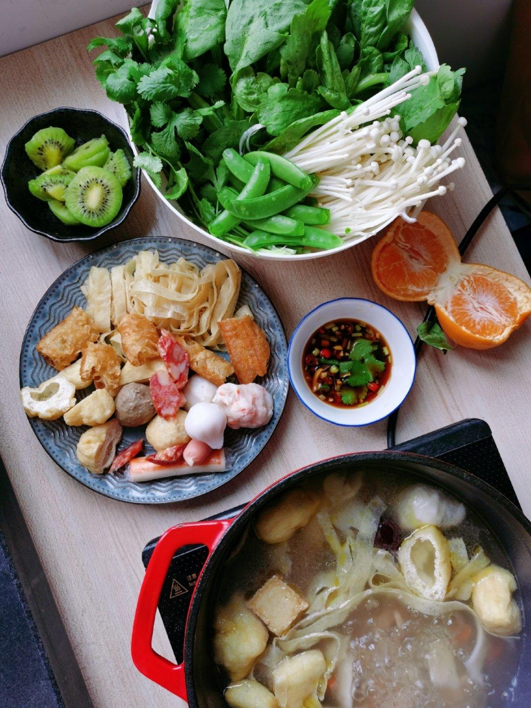 春日养生 清甜椰子鸡火锅