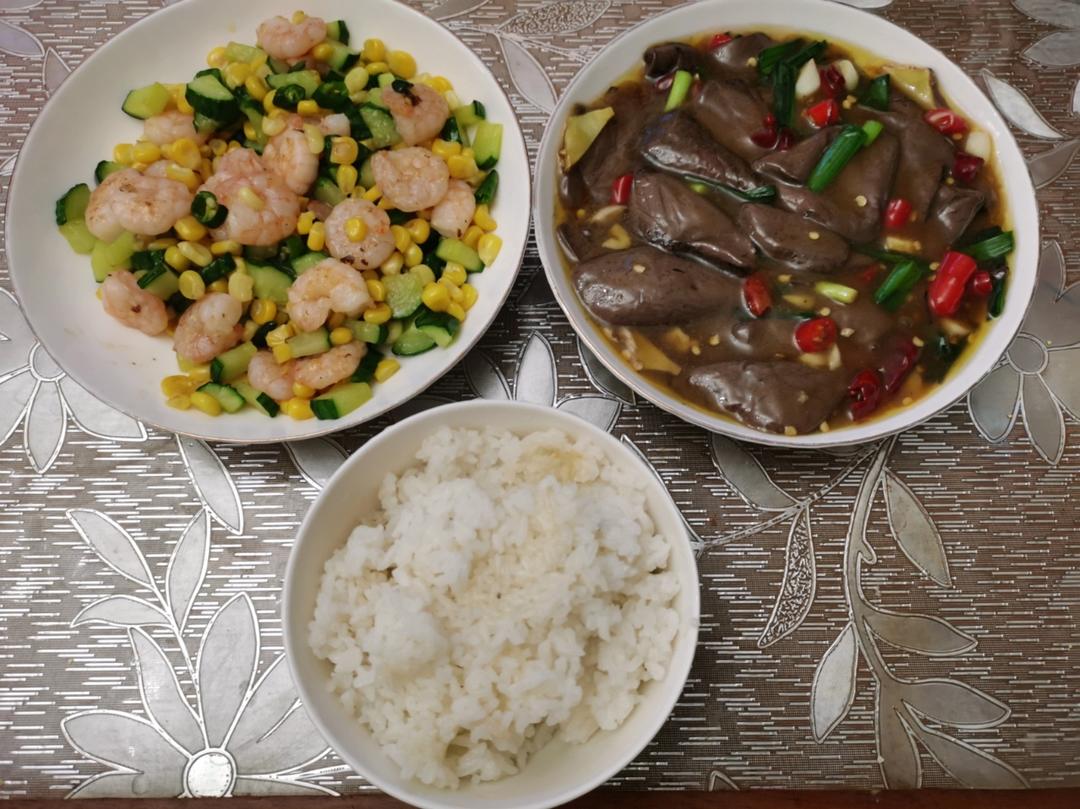 家常炒鸭血