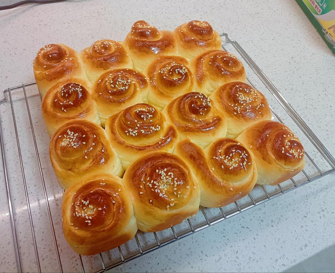 香脆柔软的蜂蜜脆底面包