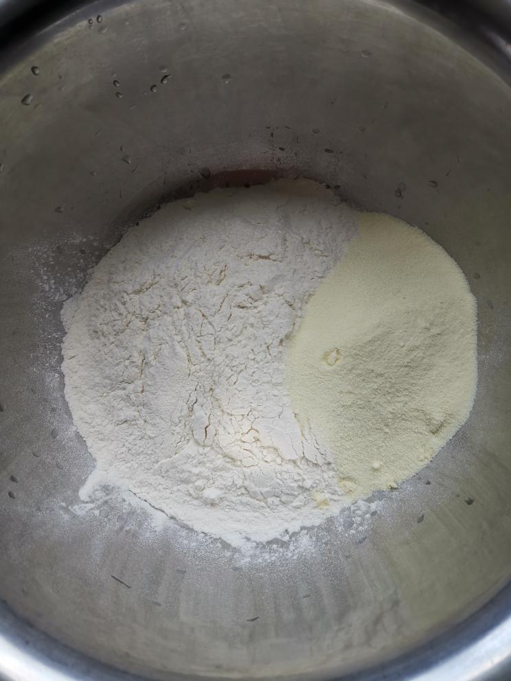 纯奶手撕吐司的做法 步骤1