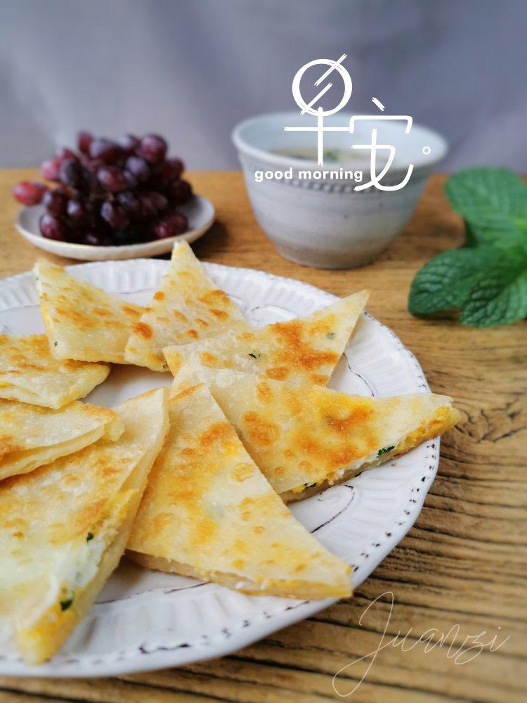 鼓大泡的鸡蛋灌饼(附煎饼酱做法)