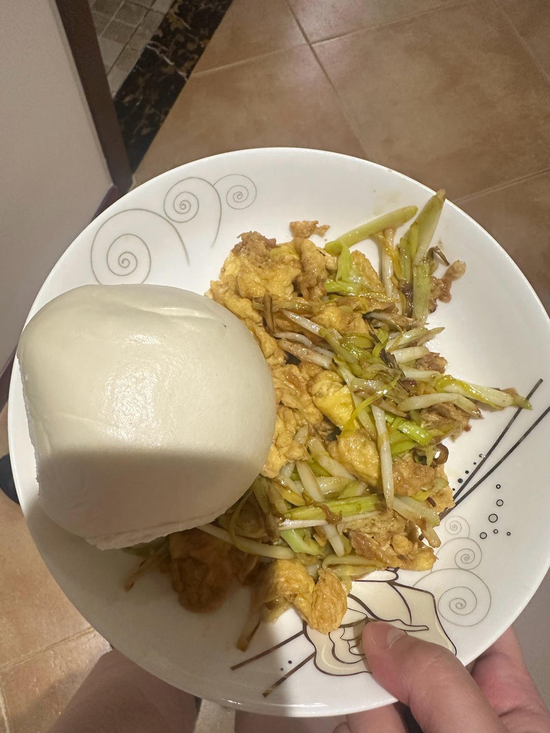 整个简单的韭黄炒蛋（手把手教学）