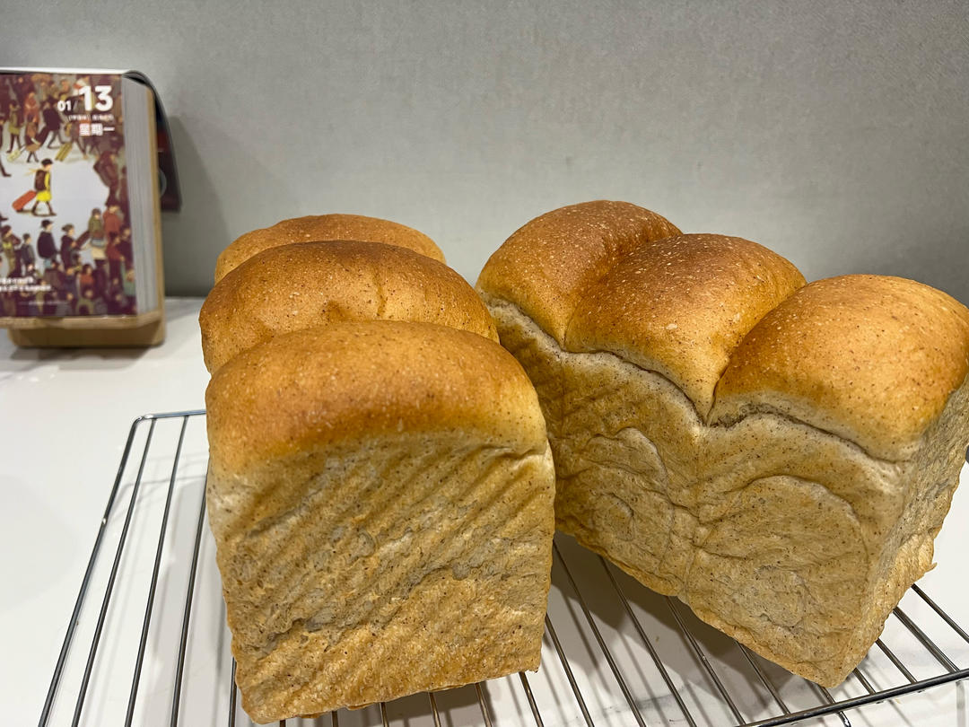 用了5年的配方鲜奶牧场吐司，放三天都松软绵密
