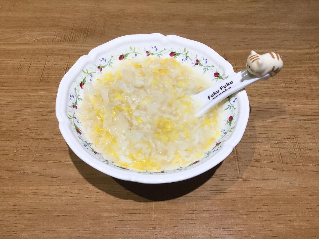 味道清新淡雅的银耳菊花粥的做法