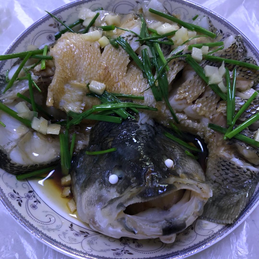 清蒸鲈鱼