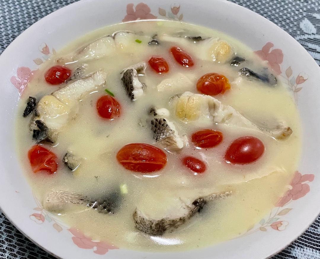 小番茄乌鱼汤