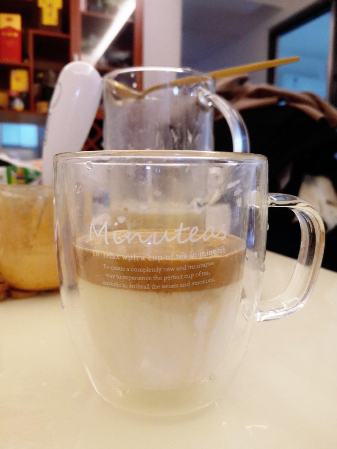 最近超火的泡沫咖啡奶盖☕️又名“4000次咖啡”