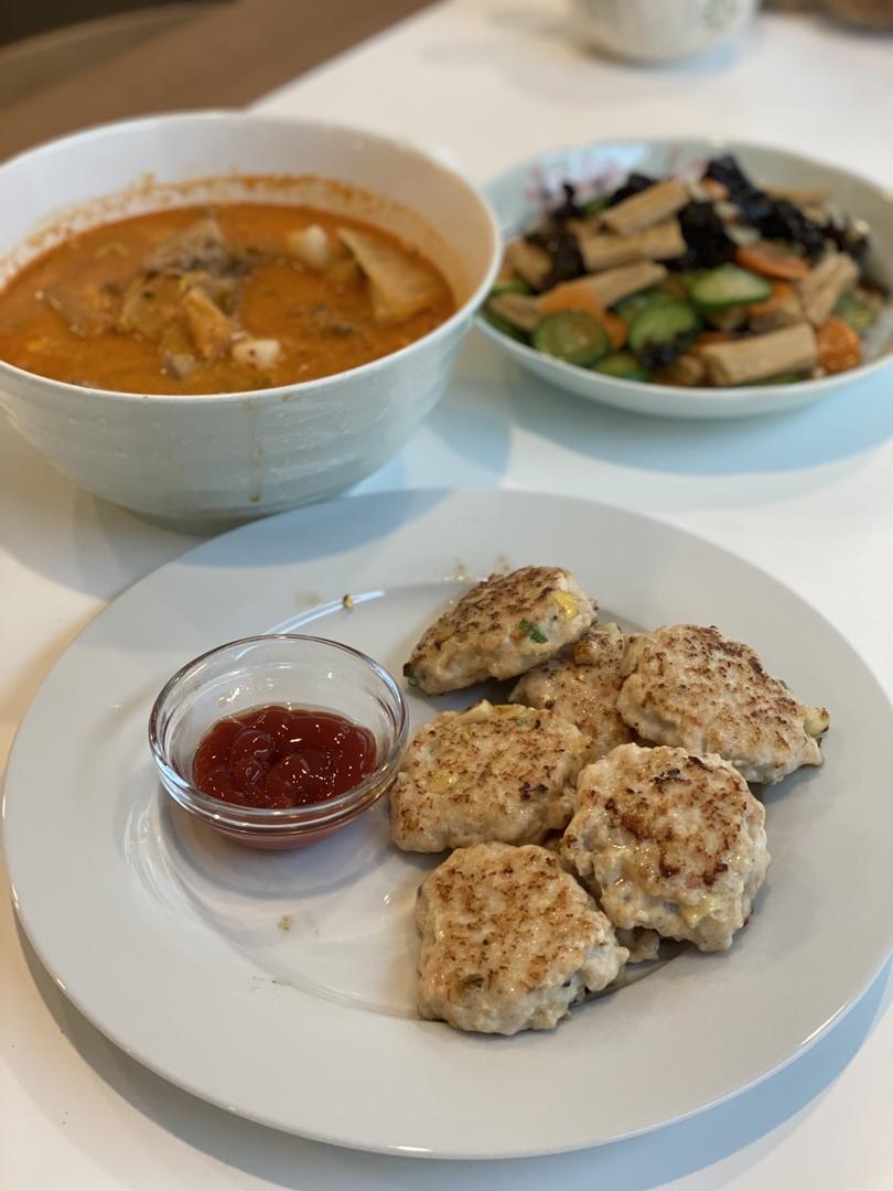 『涵食』吃不胖的减脂健身 • 鸡胸肉蔬菜饼