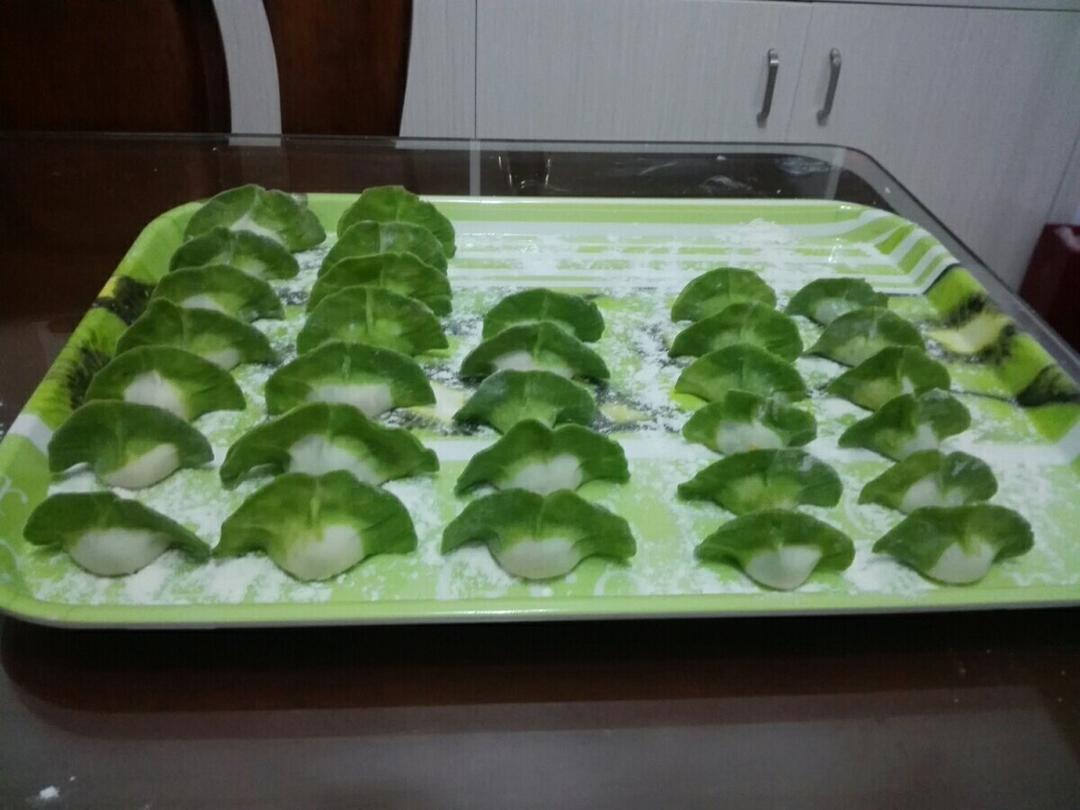 翡翠白玉白菜饺子详细版（附翡翠白玉白菜饺子包法，翡翠白玉饺子皮两种制法，面包机和面，翡翠白玉烧卖，各种馅料搭配）