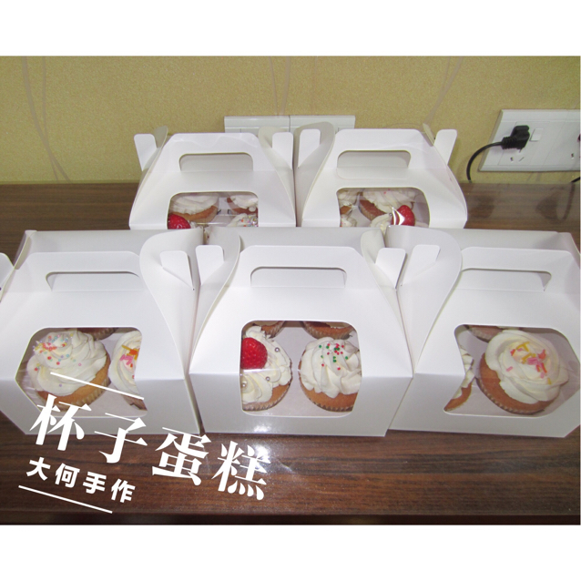 海绵纸杯蛋糕