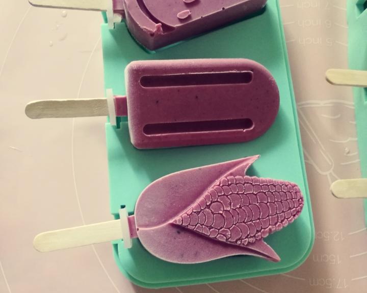 纯素玫瑰花冰淇淋雪糕