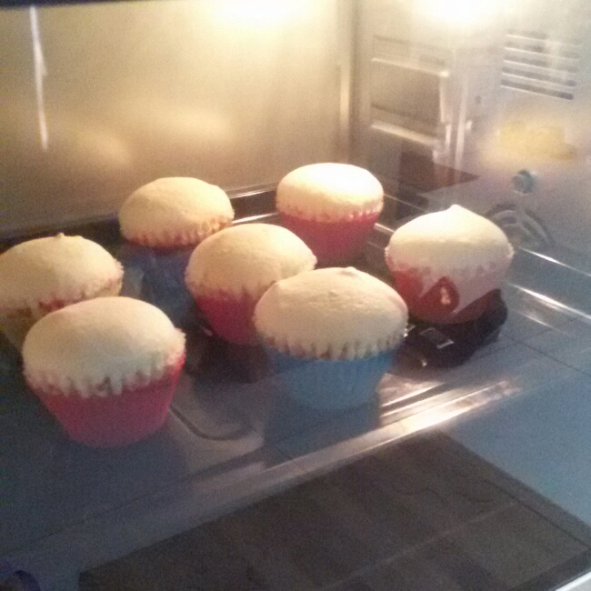 迷你戚风杯子蛋糕