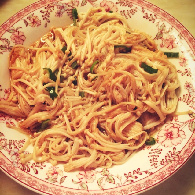 白灼金针菇