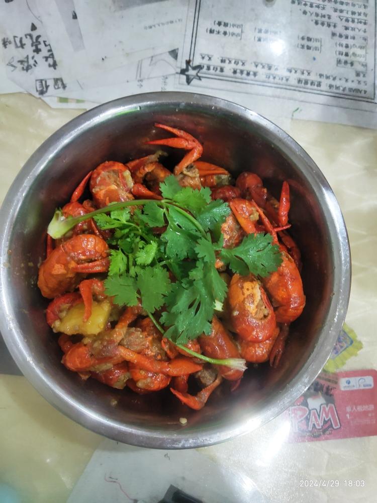家庭版蒜蓉小龙虾美味不油腻，超好吃的教程来了