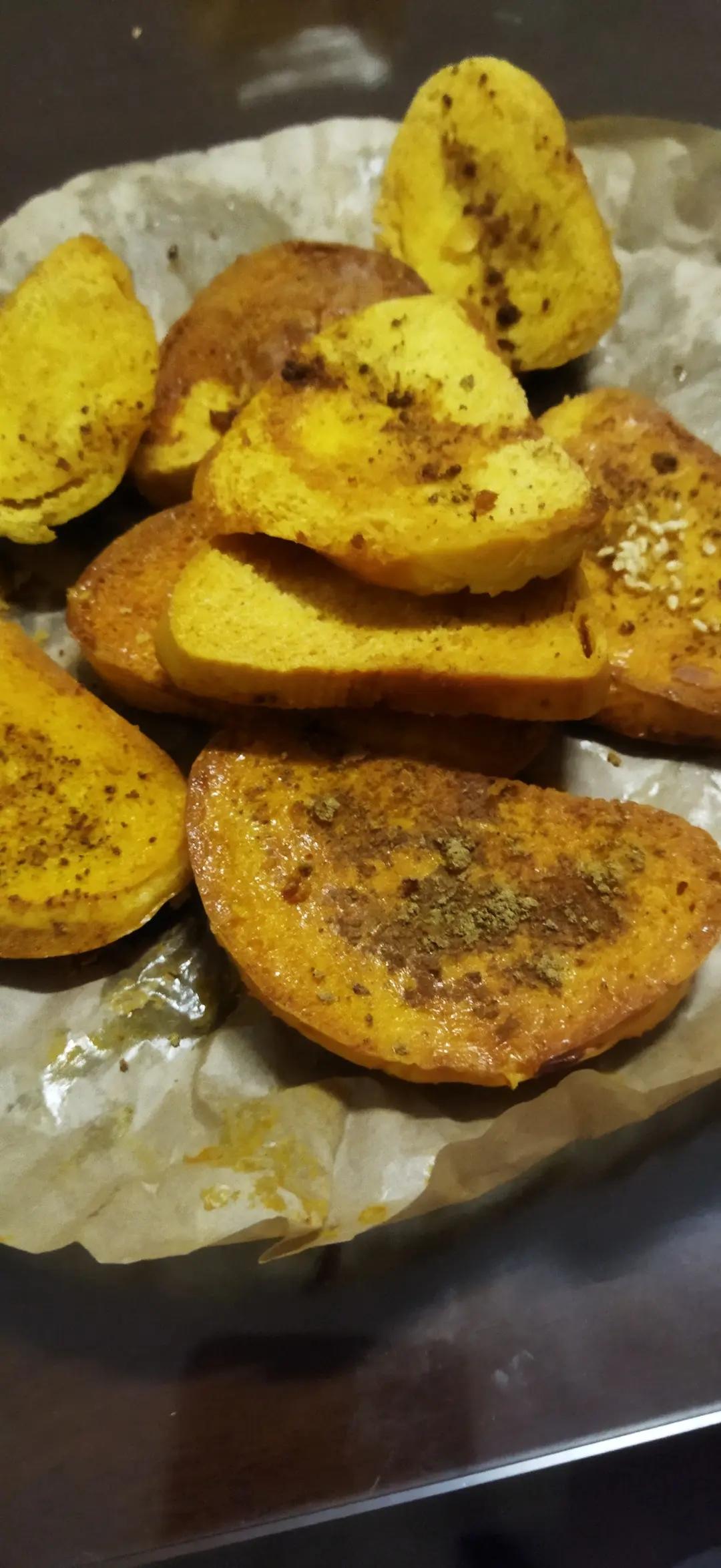 烤馒头片-烤箱和空气炸锅都可以~~娃爱吃的早餐