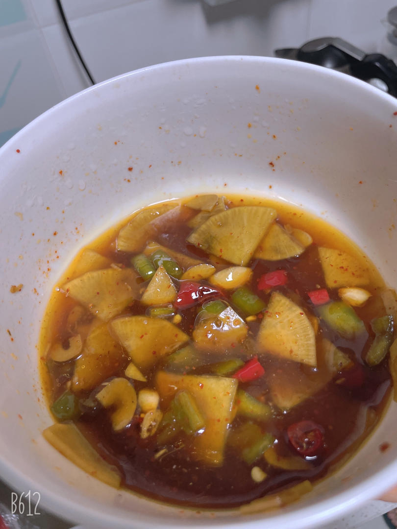 嘎嘣脆酸辣萝卜片丨早餐店招牌小菜