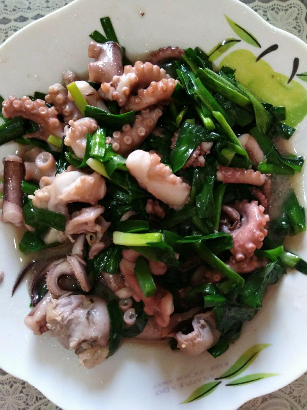 八爪鱼炒韭菜