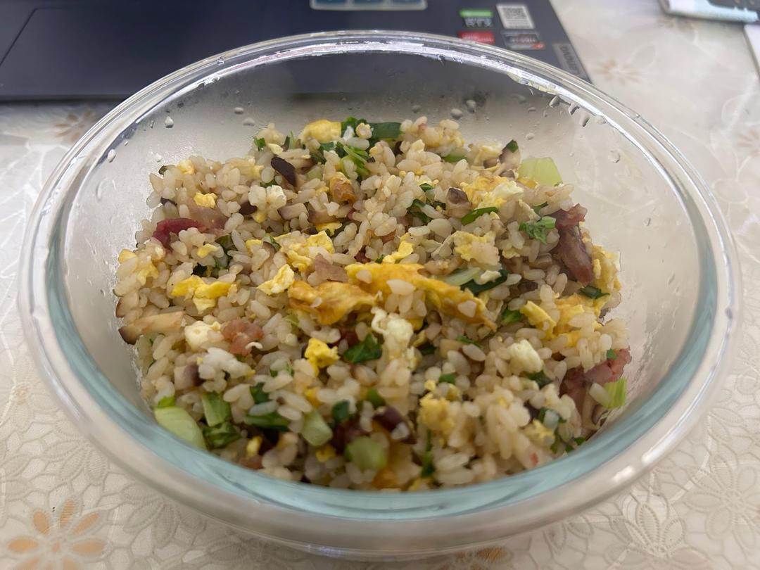 豪华版虾仁炒饭🍤