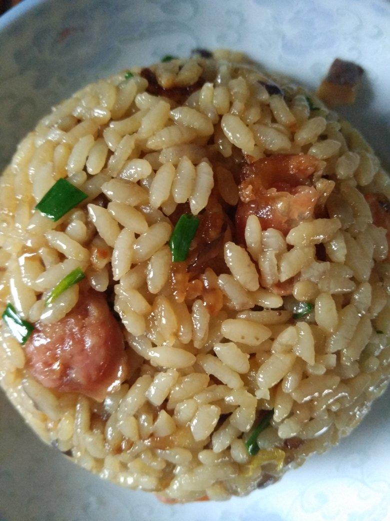电饭锅版香菇腊肠饭