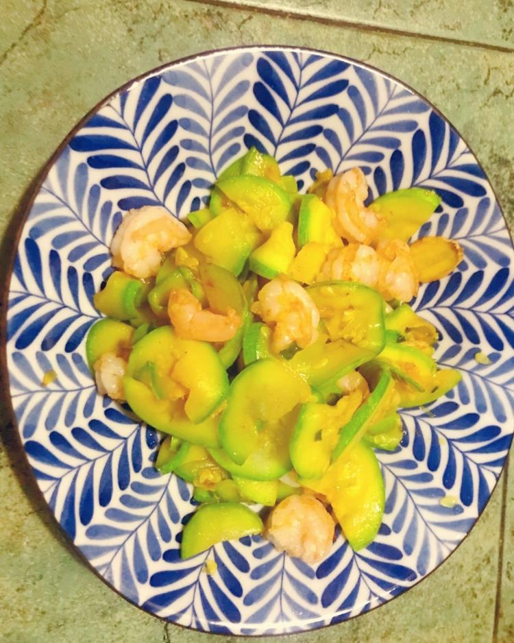 【健康三餐】虾仁西葫芦炒豌豆