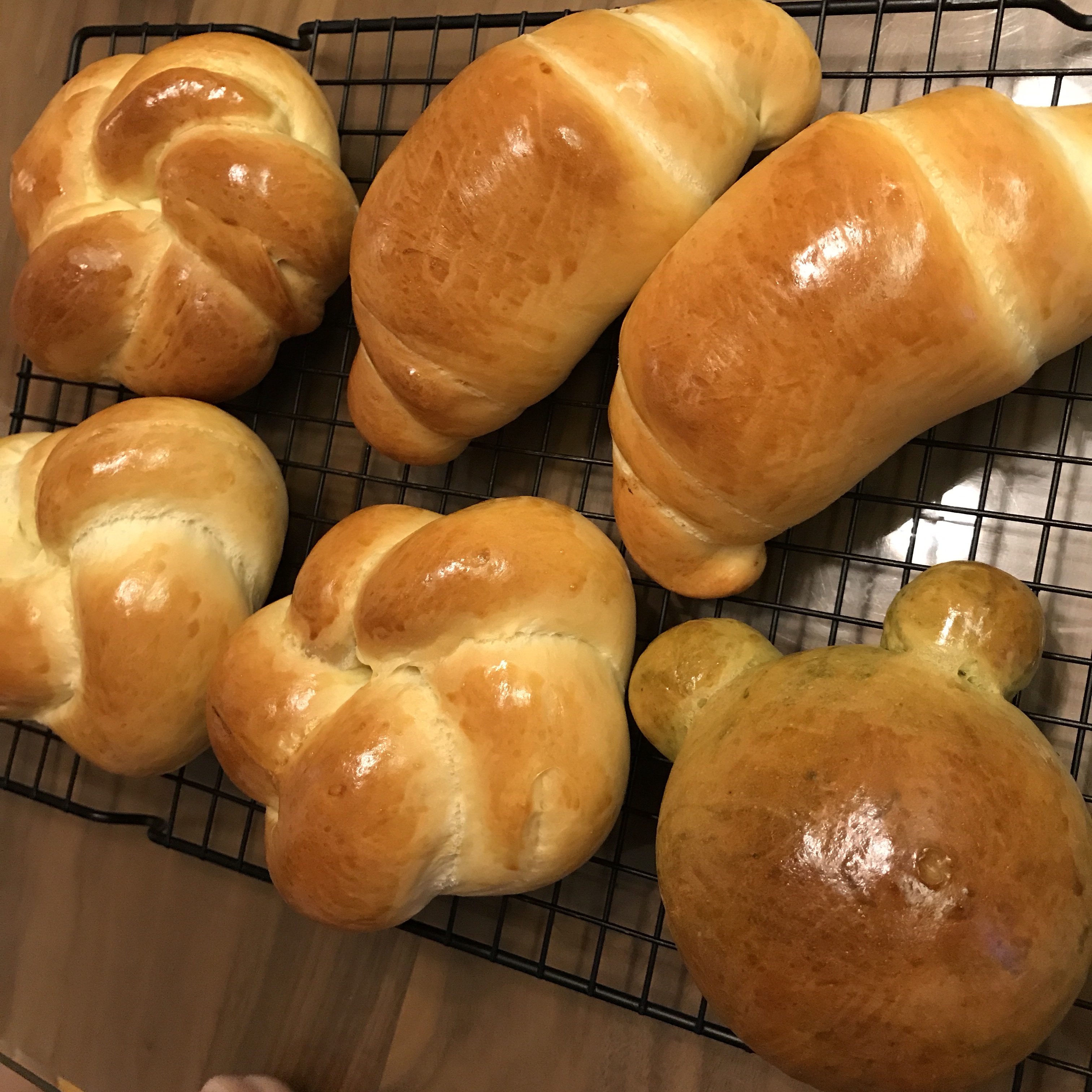 超软花式面包(大，85克一个)的做法