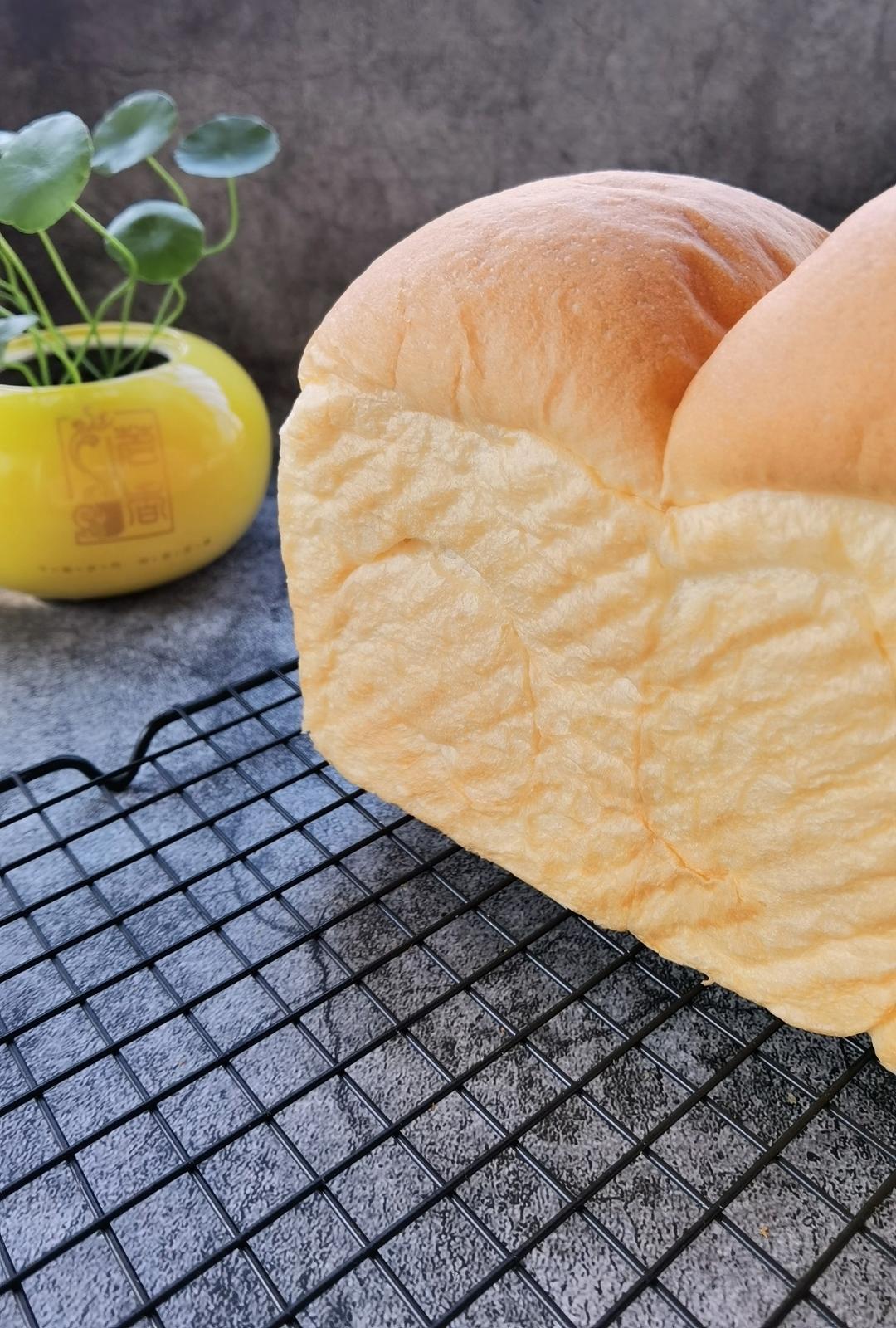 🍞消耗淡奶油吐司｜无黄油｜软绵绵｜奶香浓郁