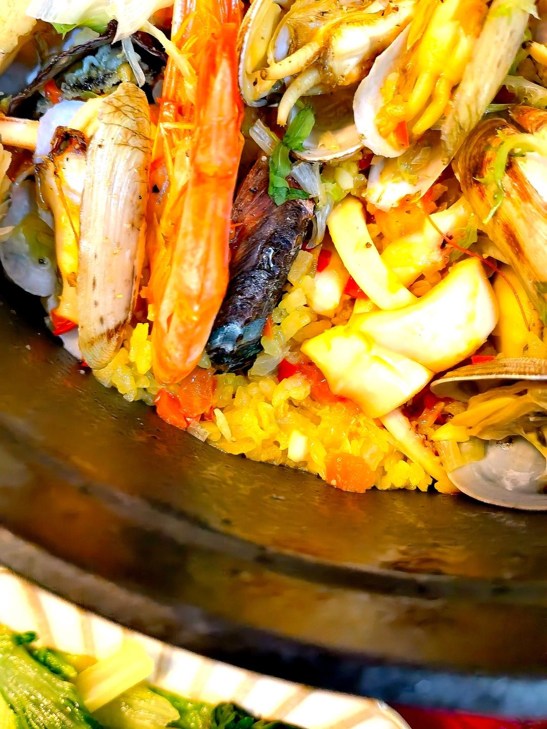 藏红花果然是西班牙海鲜饭的灵魂